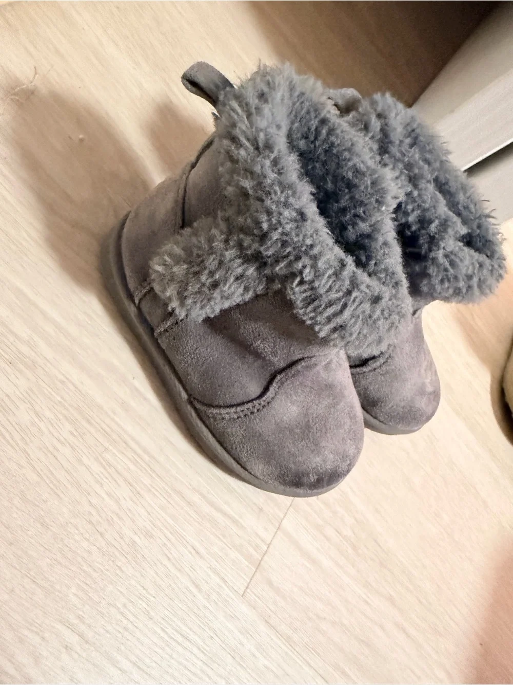 Kids White Faux-Fur Winter Booties shoe bundle of 3 5c and 1 6c